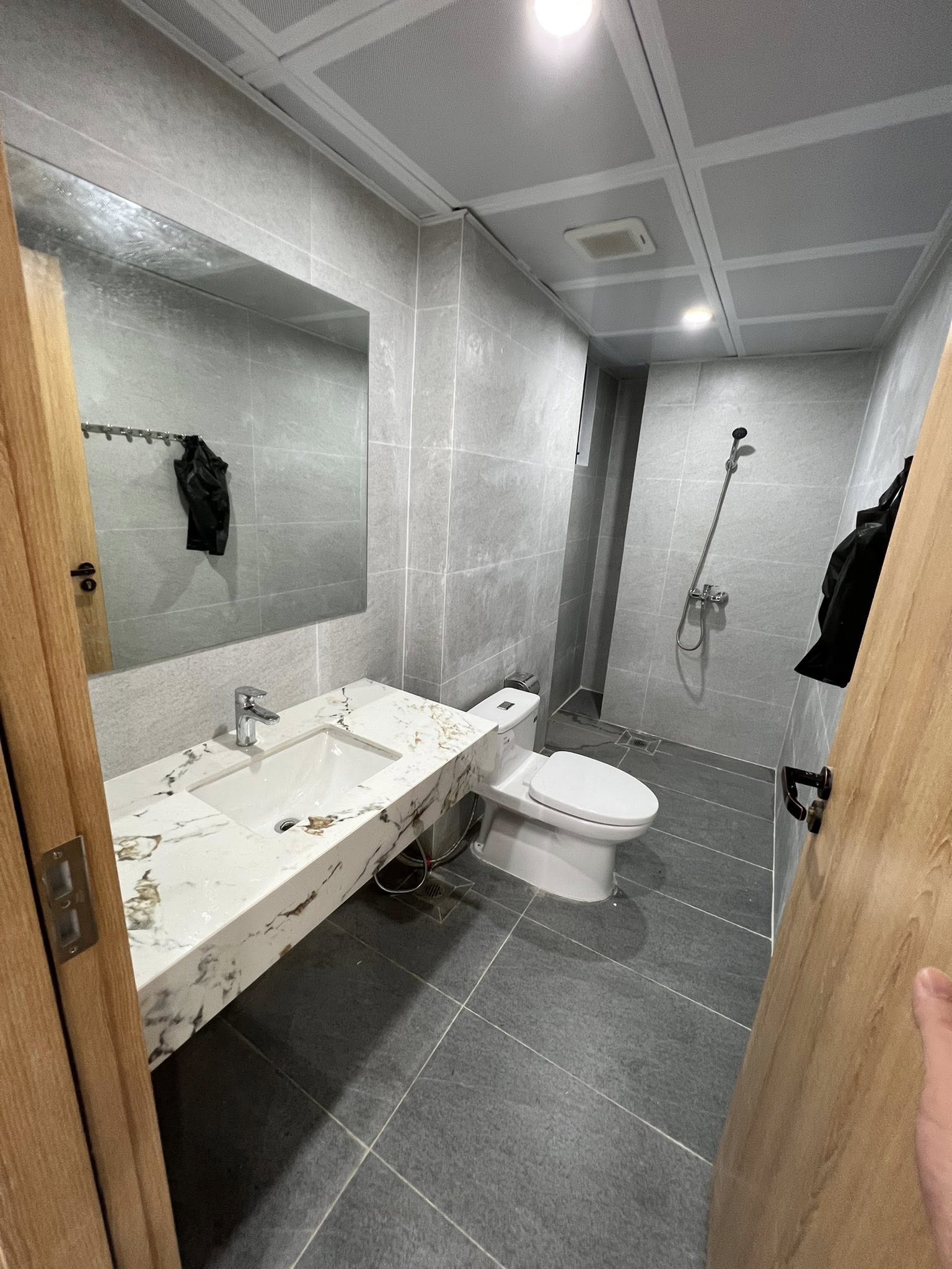 Cho thuê MBKD Thang Máy Phố Đặng Văn Ngữ 4 tầng x 80m2, thông sàn Spa, ảnh viện - Ảnh 4
